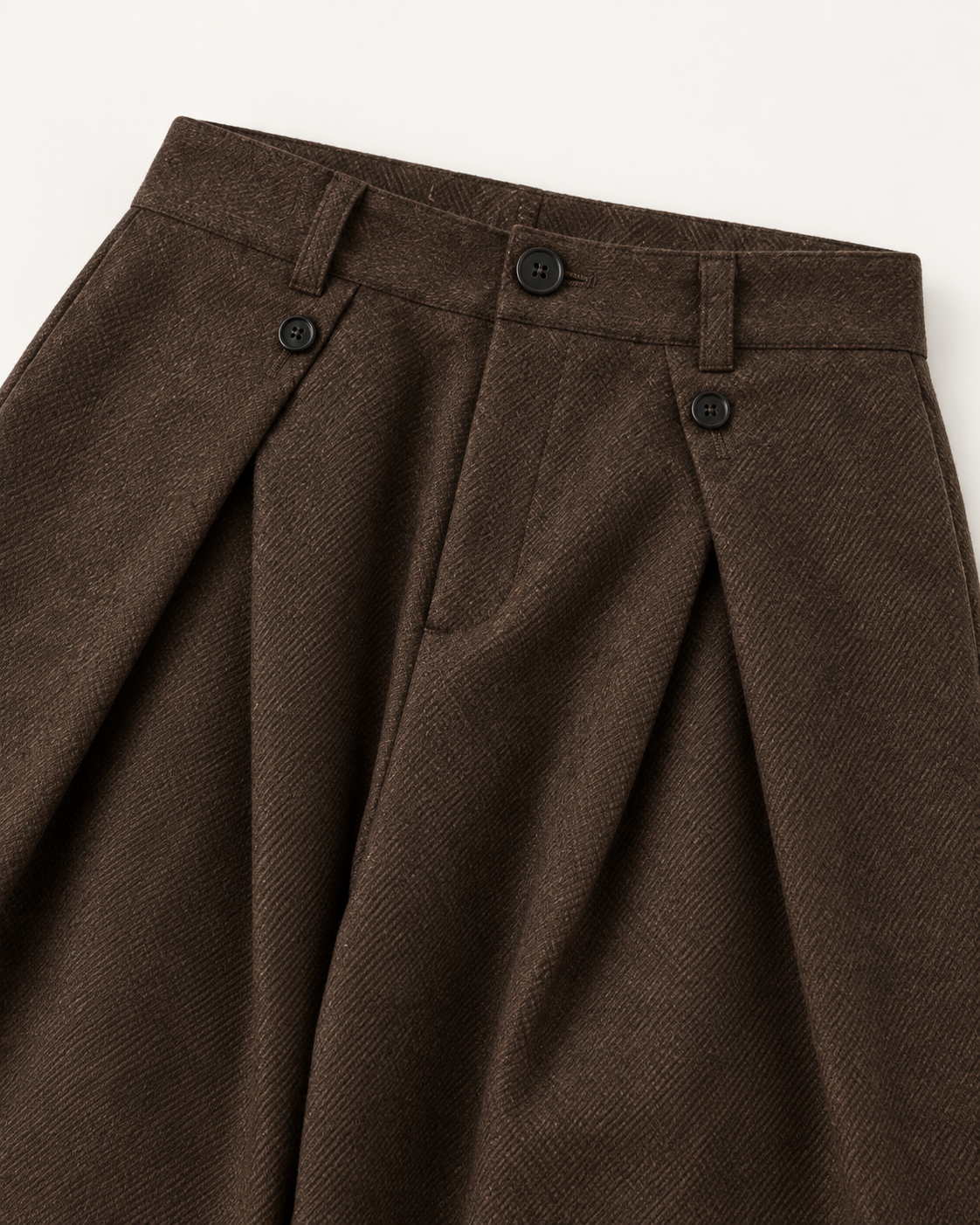 Men's Vintage Pleated Trousers in Coffee — waist detail